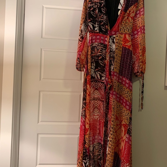 Luxxel Long Sleeve Maxi Dress Tropical Multicolor - Picture 9 of 10